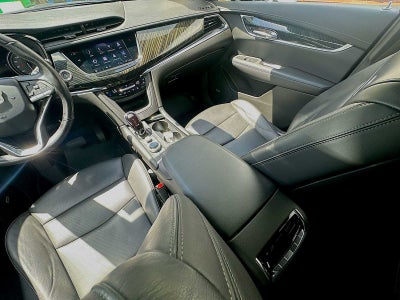 2022 Cadillac XT6 Premium Luxury