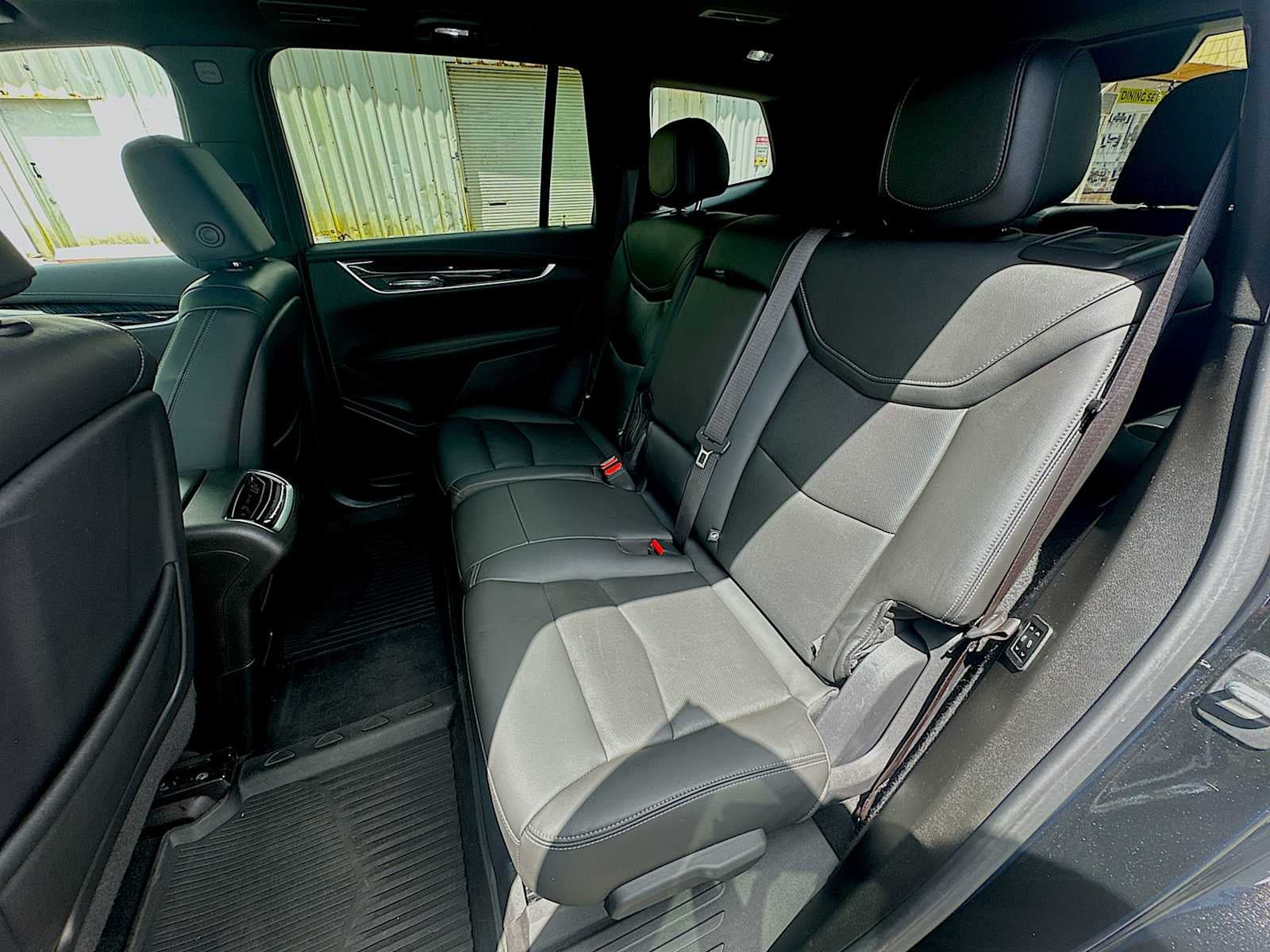 2022 Cadillac XT6 Premium Luxury