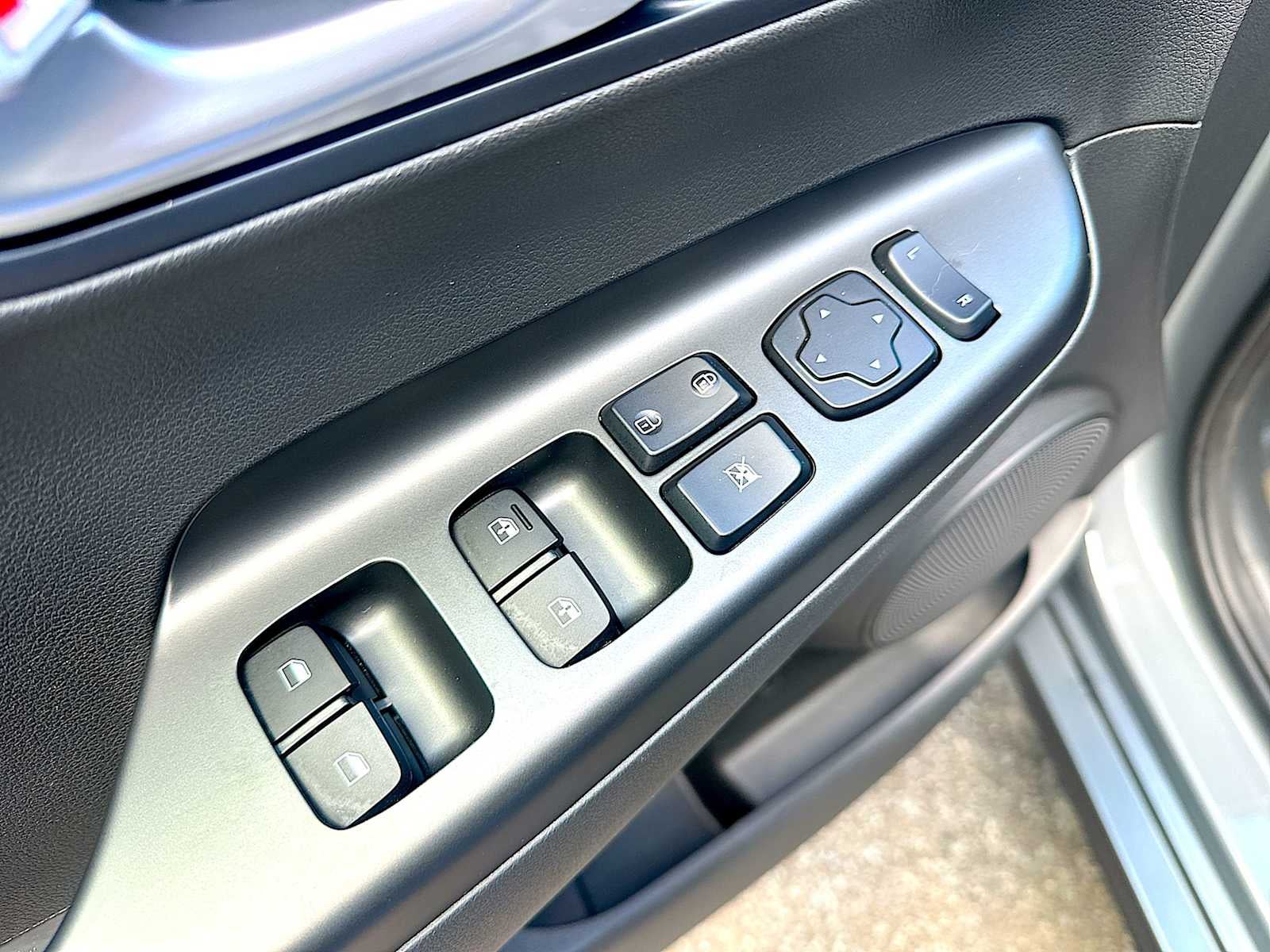 2023 Hyundai Kona Electric SE