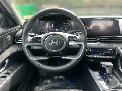 2025 Hyundai Elantra Hybrid Limited