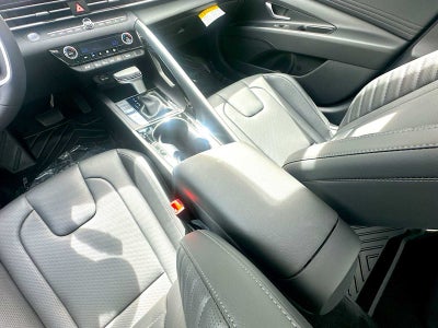 2025 Hyundai Elantra Hybrid Limited