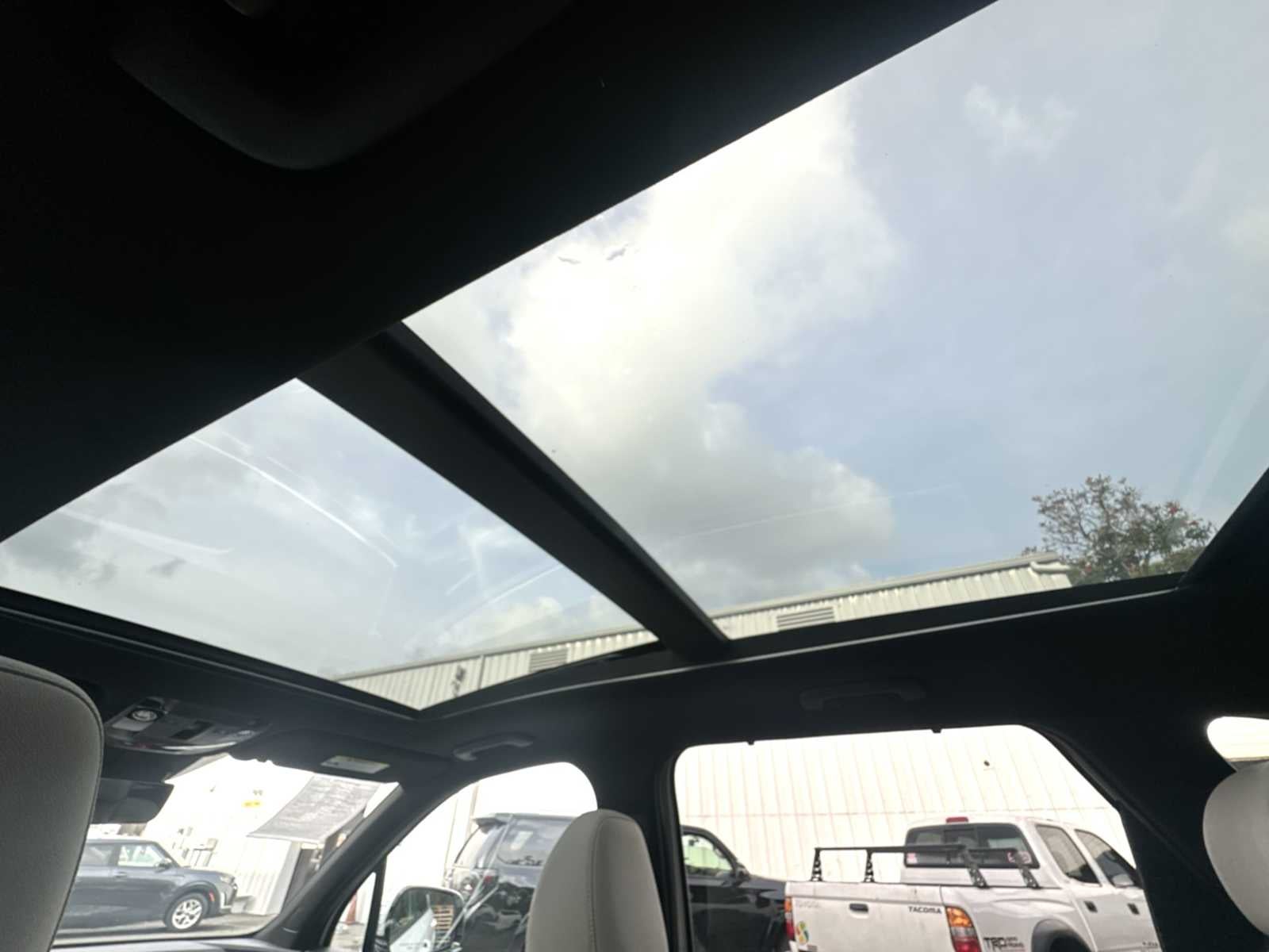 2025 Kia Sorento Plug-In Hybrid SX Prestige