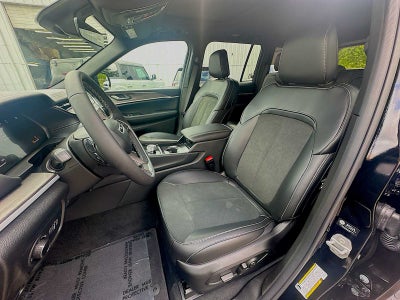 2026 Jeep Grand Cherokee GRAND CHEROKEE LAREDO ALTITUDE 4X2