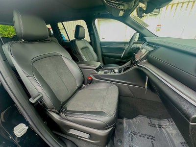 2026 Jeep Grand Cherokee GRAND CHEROKEE LAREDO ALTITUDE 4X2