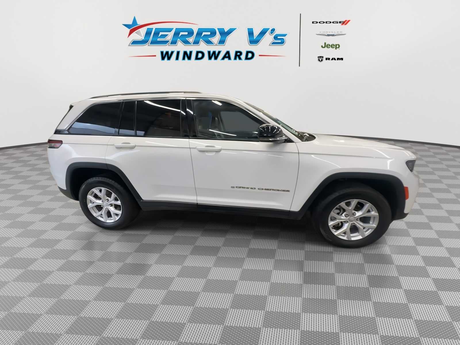 2023 Jeep Grand Cherokee Limited 4x2