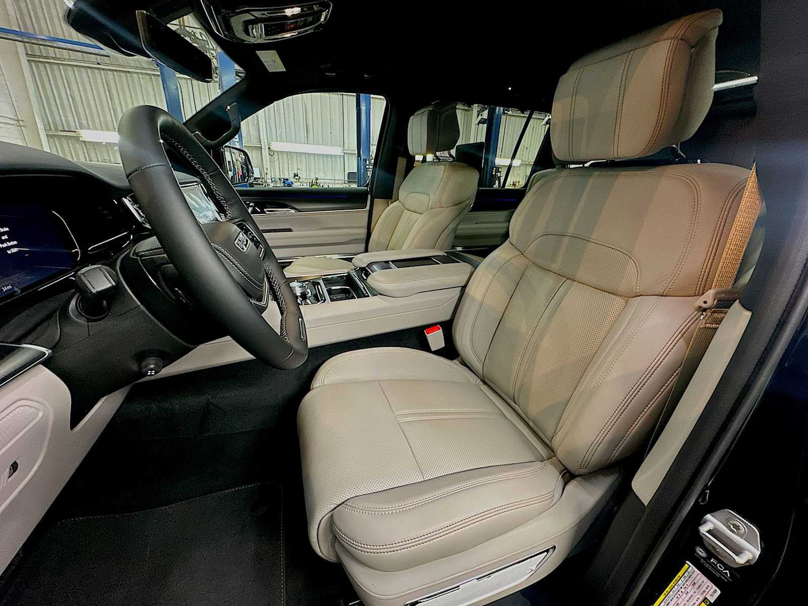2026 Jeep Grand Wagoneer GRAND WAGONEER L SUMMIT OBSIDIAN 4X4