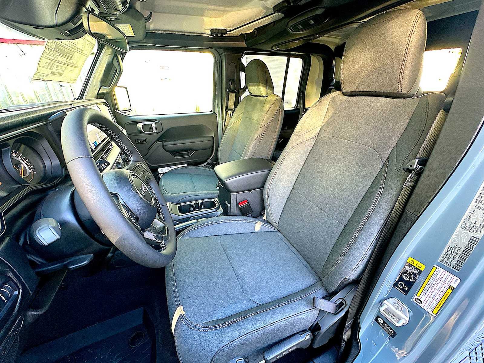 2026 Jeep Gladiator GLADIATOR SPORT S 4X4