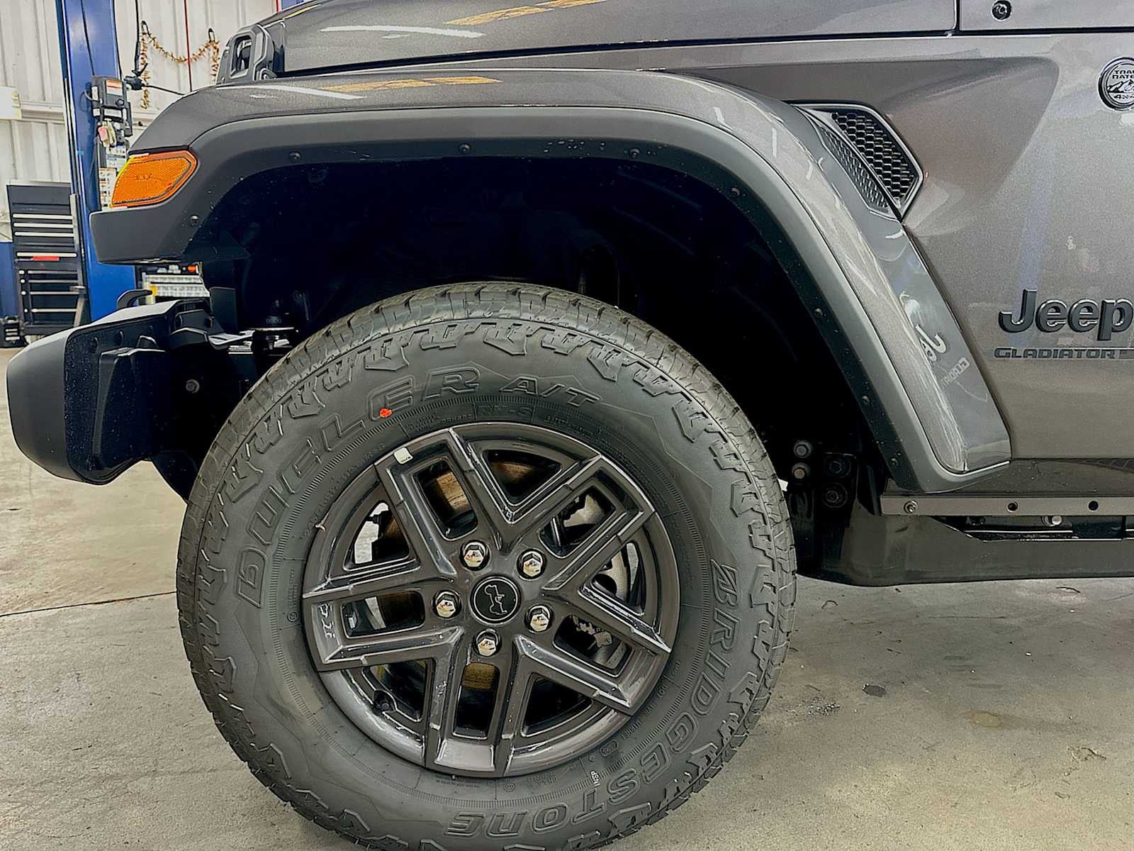 2026 Jeep Gladiator GLADIATOR SPORT S 4X4