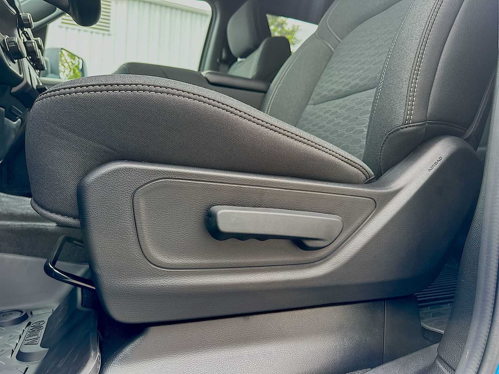 2026 RAM Ram 1500 RAM 1500 TRADESMAN CREW CAB 4X2 5'7' BOX