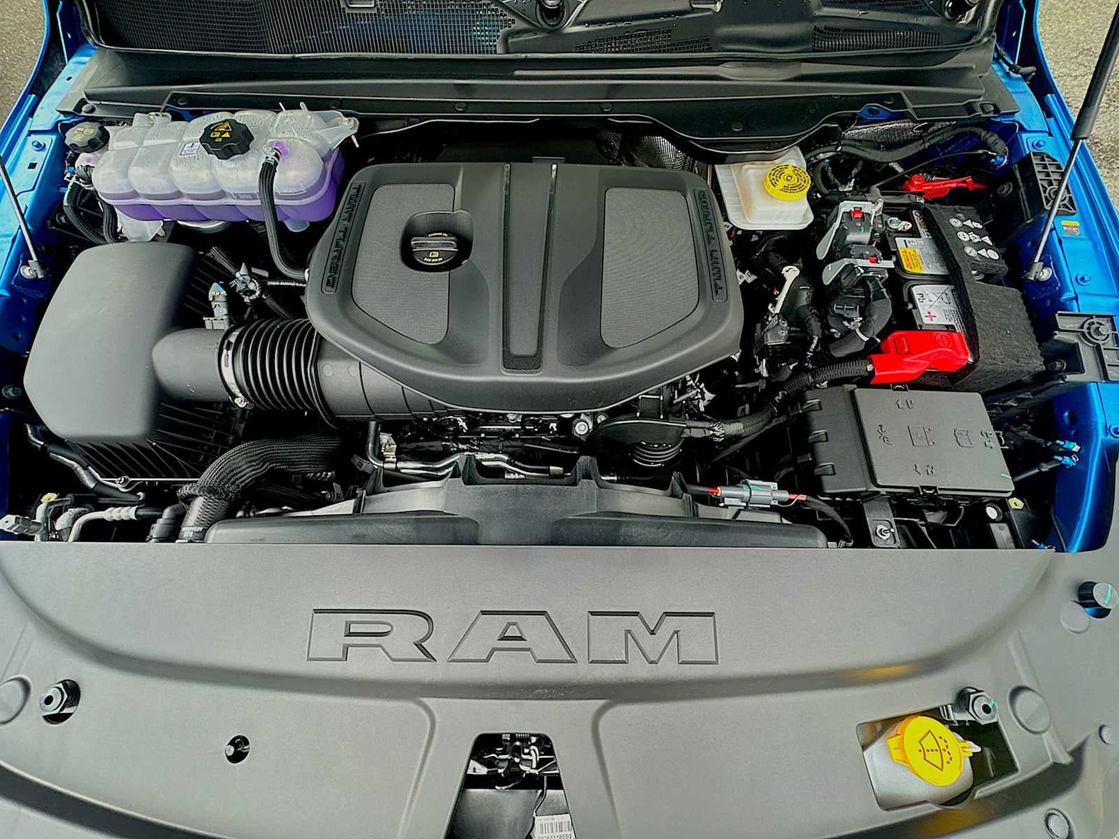 2026 RAM Ram 1500 RAM 1500 TRADESMAN CREW CAB 4X2 5'7' BOX