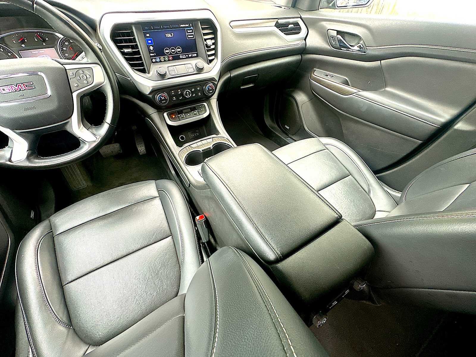 2023 GMC Acadia FWD SLT