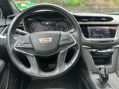 2023 Cadillac XT5 FWD Premium Luxury