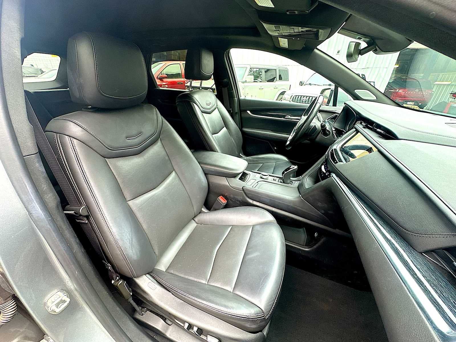 2023 Cadillac XT5 FWD Premium Luxury