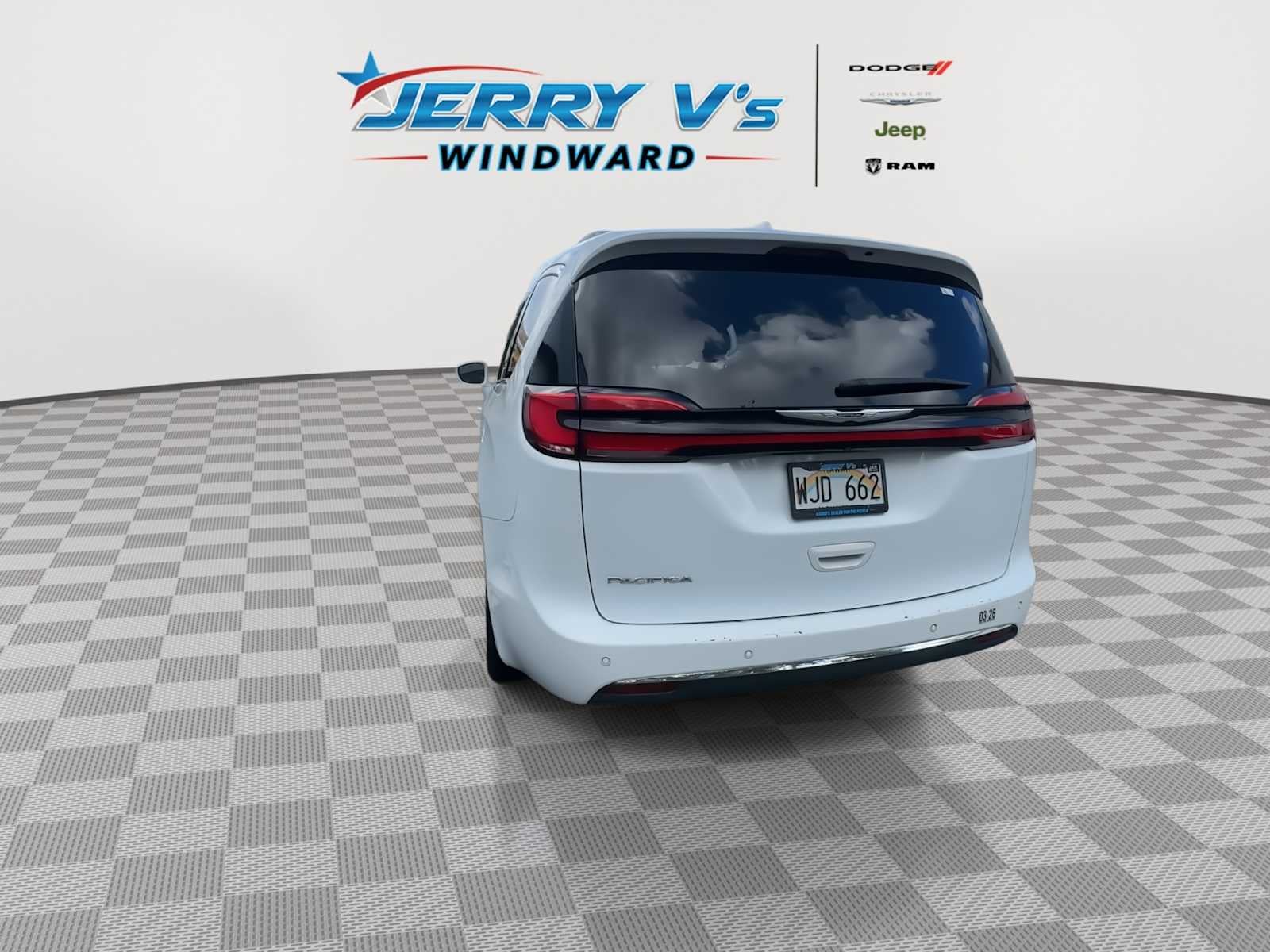 2022 Chrysler Pacifica Touring L