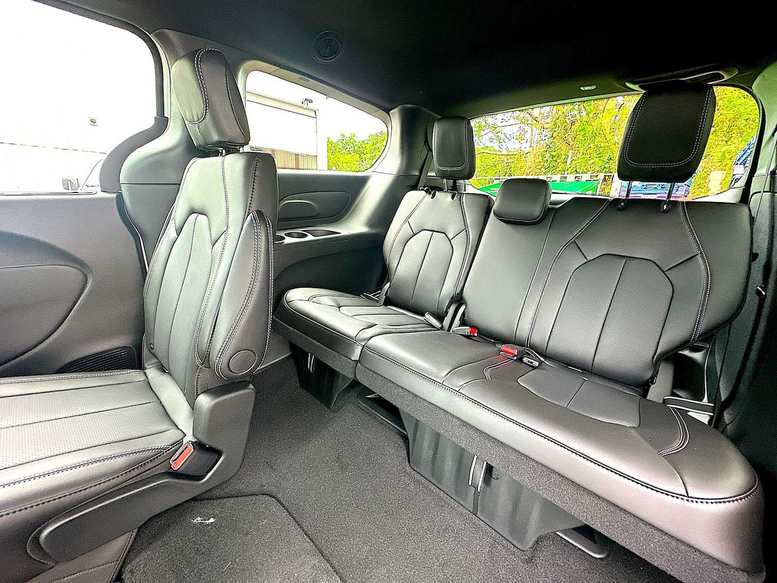 2026 Chrysler Voyager VOYAGER LX