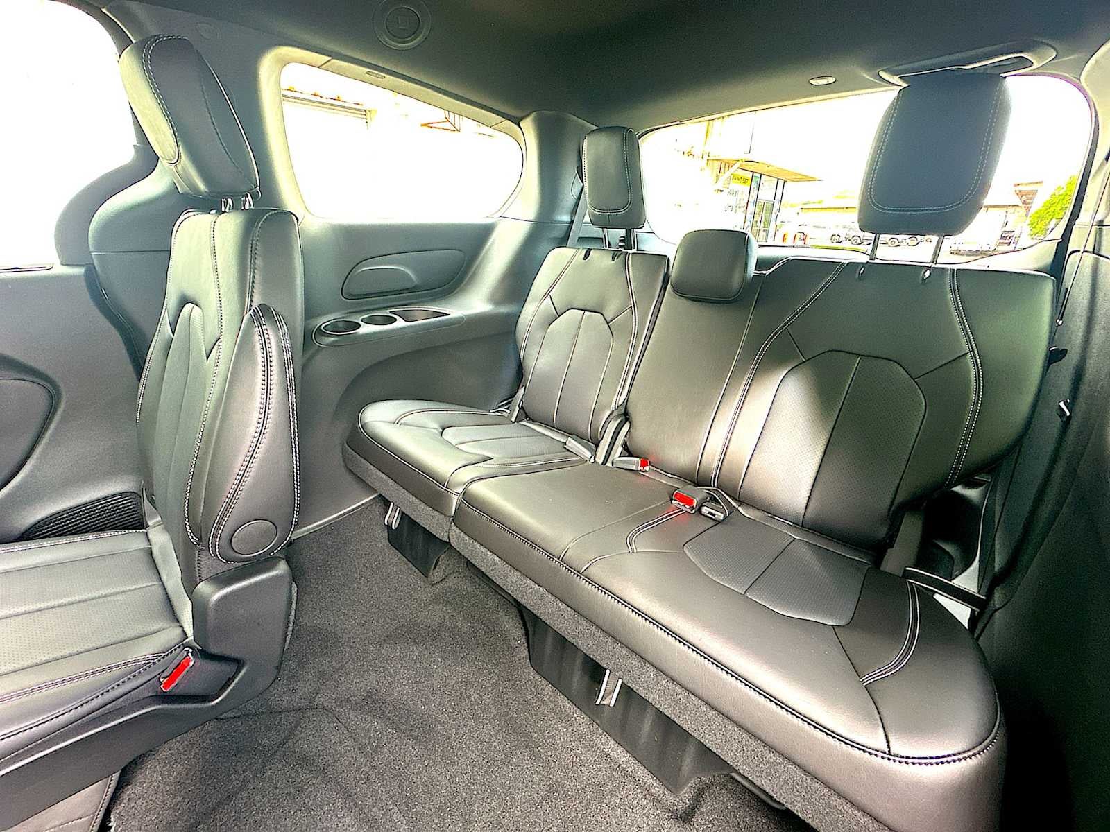 2026 Chrysler Voyager VOYAGER LX