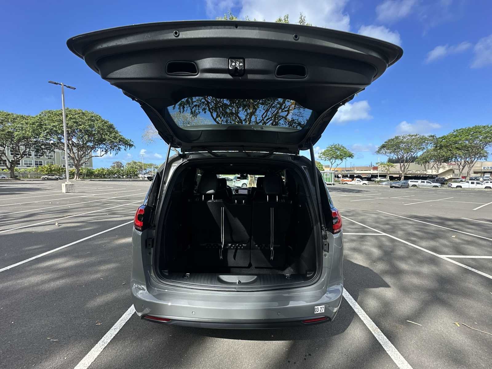 2025 Chrysler Pacifica PACIFICA LIMITED