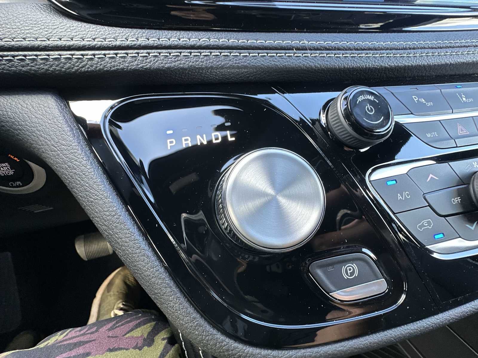 2025 Chrysler Pacifica PACIFICA LIMITED