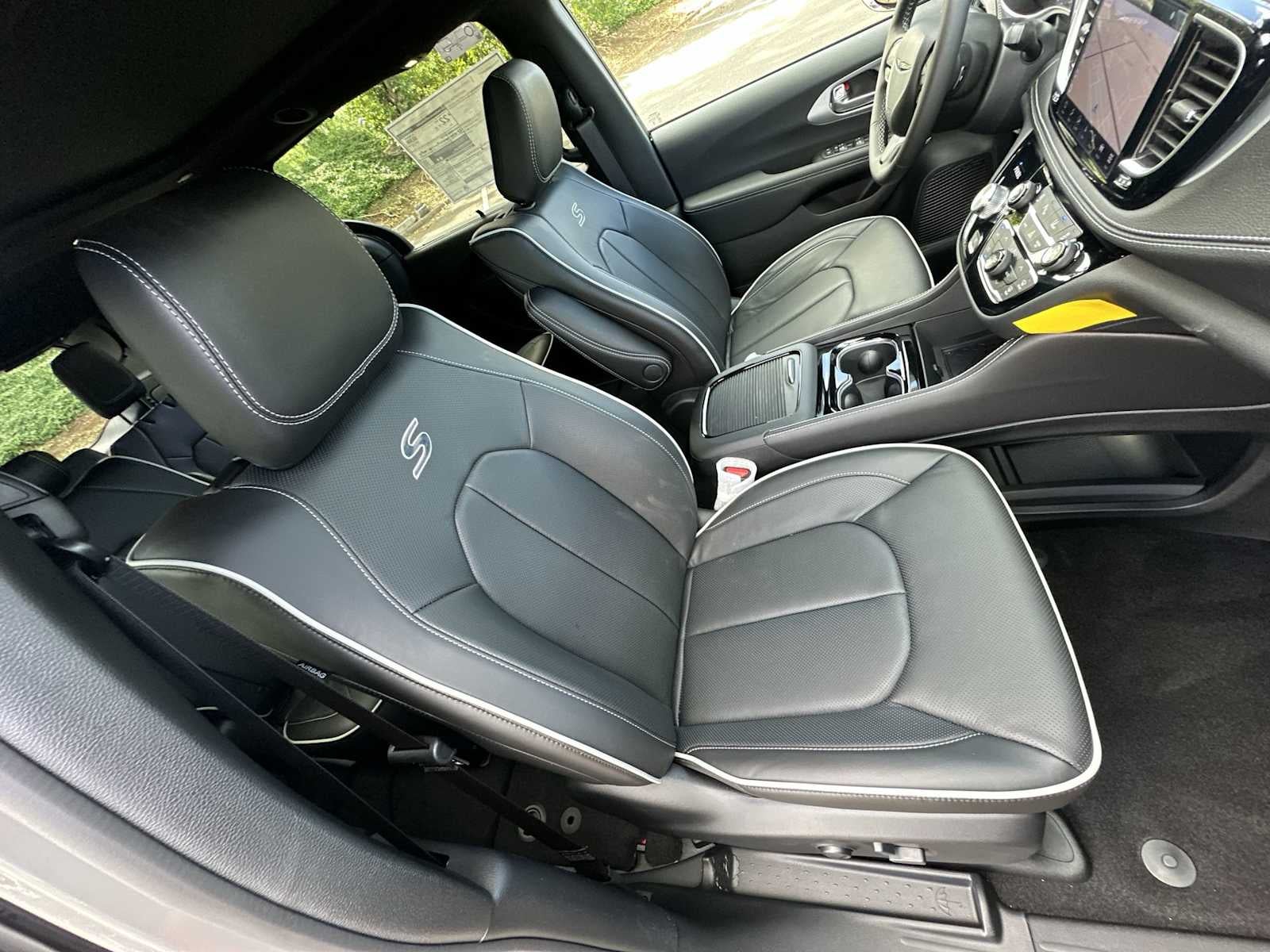 2025 Chrysler Pacifica PACIFICA LIMITED