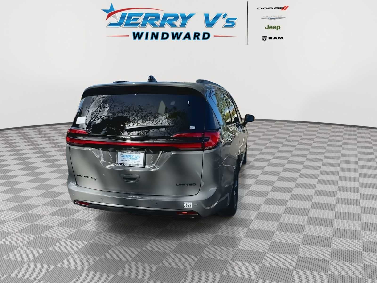 2025 Chrysler Pacifica PACIFICA LIMITED