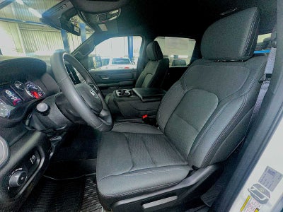 2026 RAM Ram 1500 RAM 1500 TRADESMAN CREW CAB 4X2 5'7' BOX