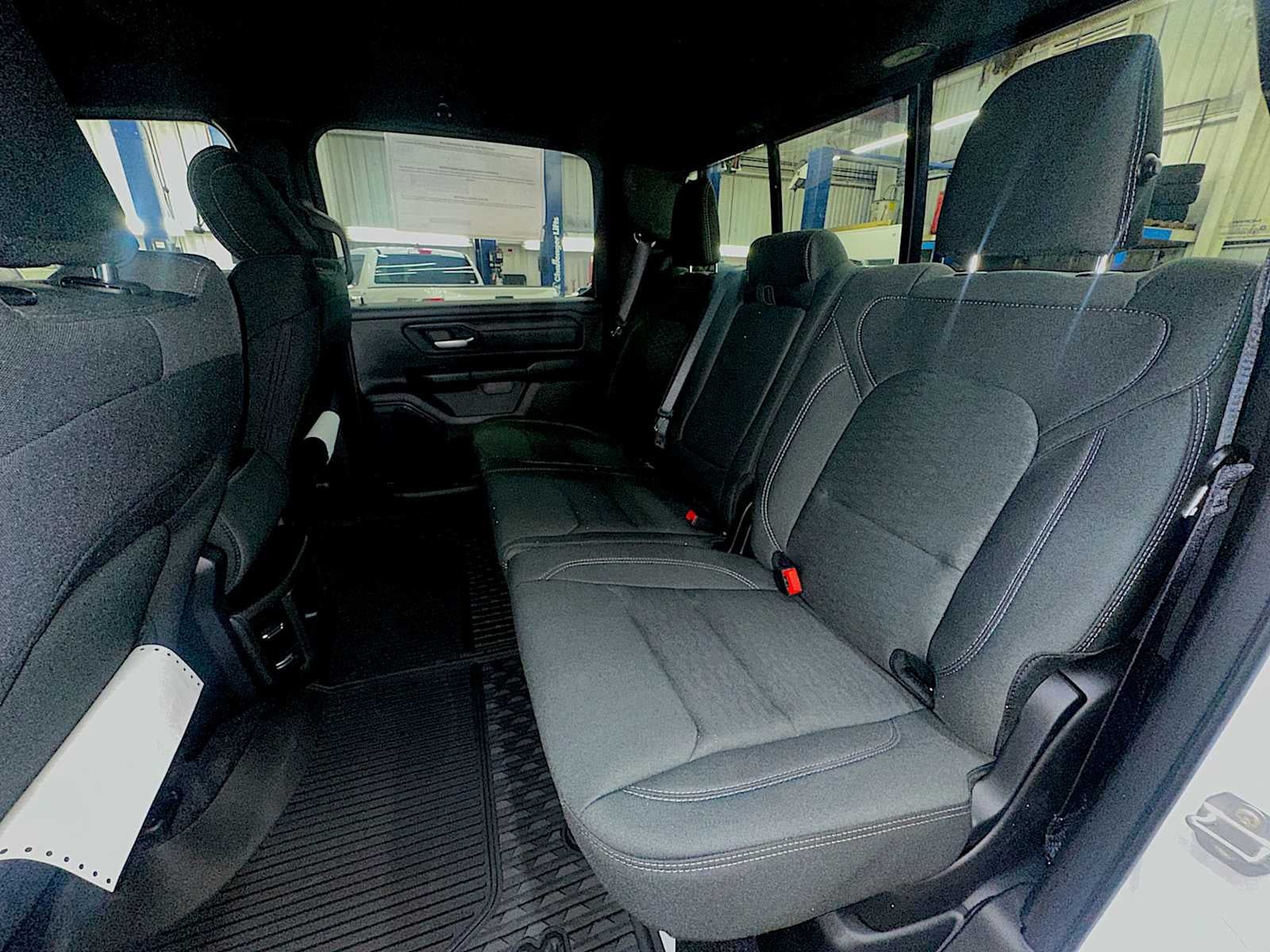 2026 RAM Ram 1500 RAM 1500 TRADESMAN CREW CAB 4X2 5'7' BOX