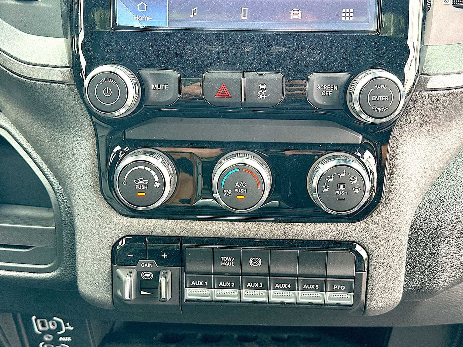 2026 RAM Ram 4500 Chassis Cab RAM 4500 TRADESMAN CHASSIS REGULAR CAB 4X2 84' CA