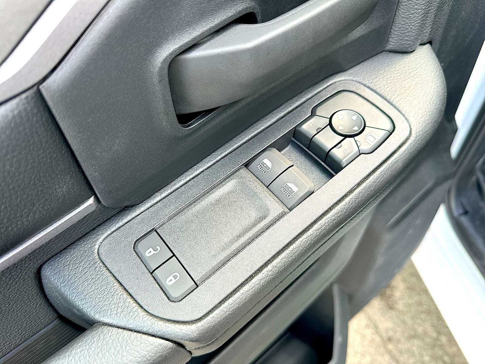 2026 RAM Ram 5500 Chassis Cab RAM 5500 TRADESMAN CHASSIS REGULAR CAB 4X2 84' CA