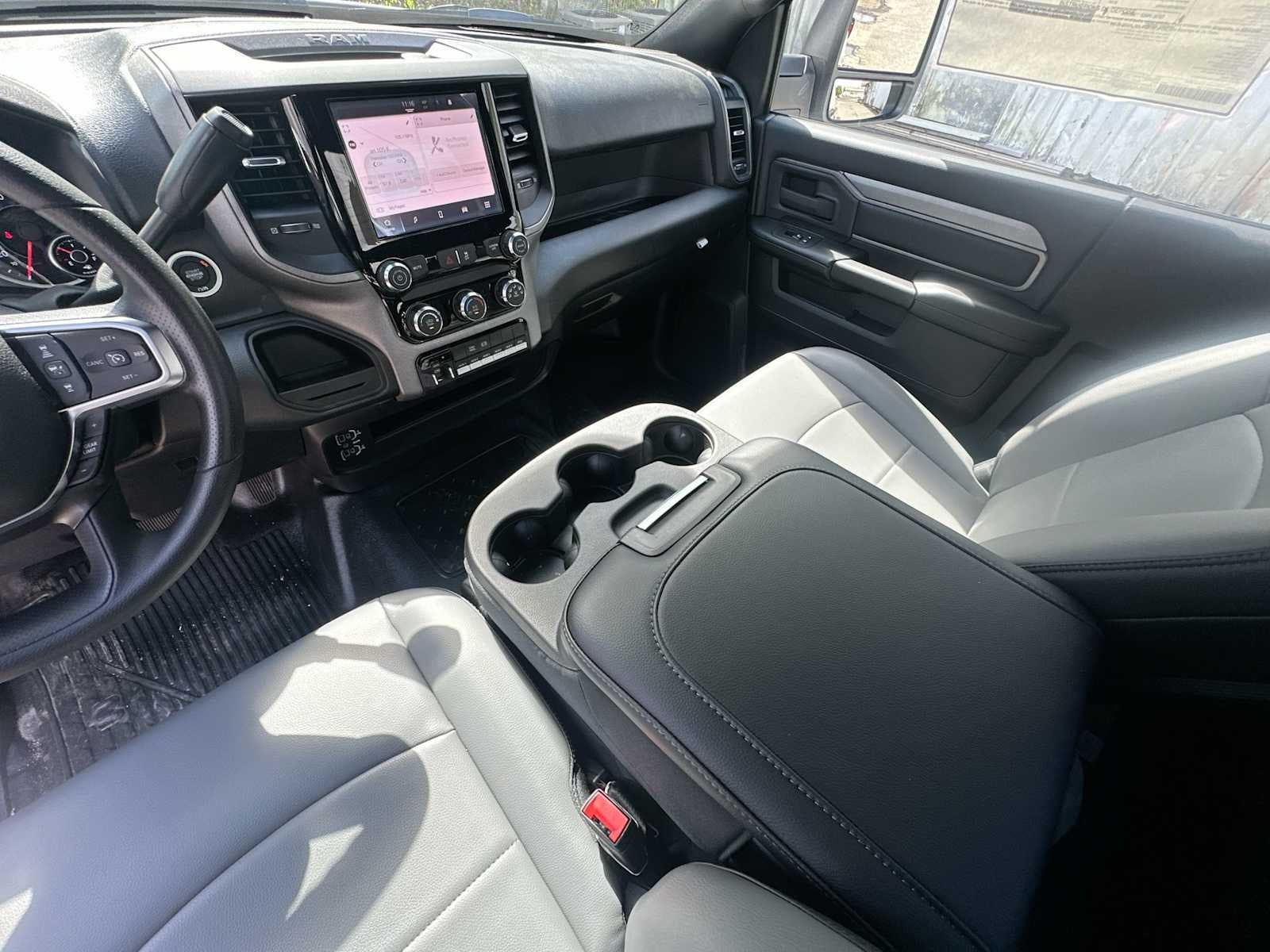 2026 RAM Ram 3500 Chassis Cab RAM 3500 TRADESMAN CHASSIS REGULAR CAB 4X2 84' CA