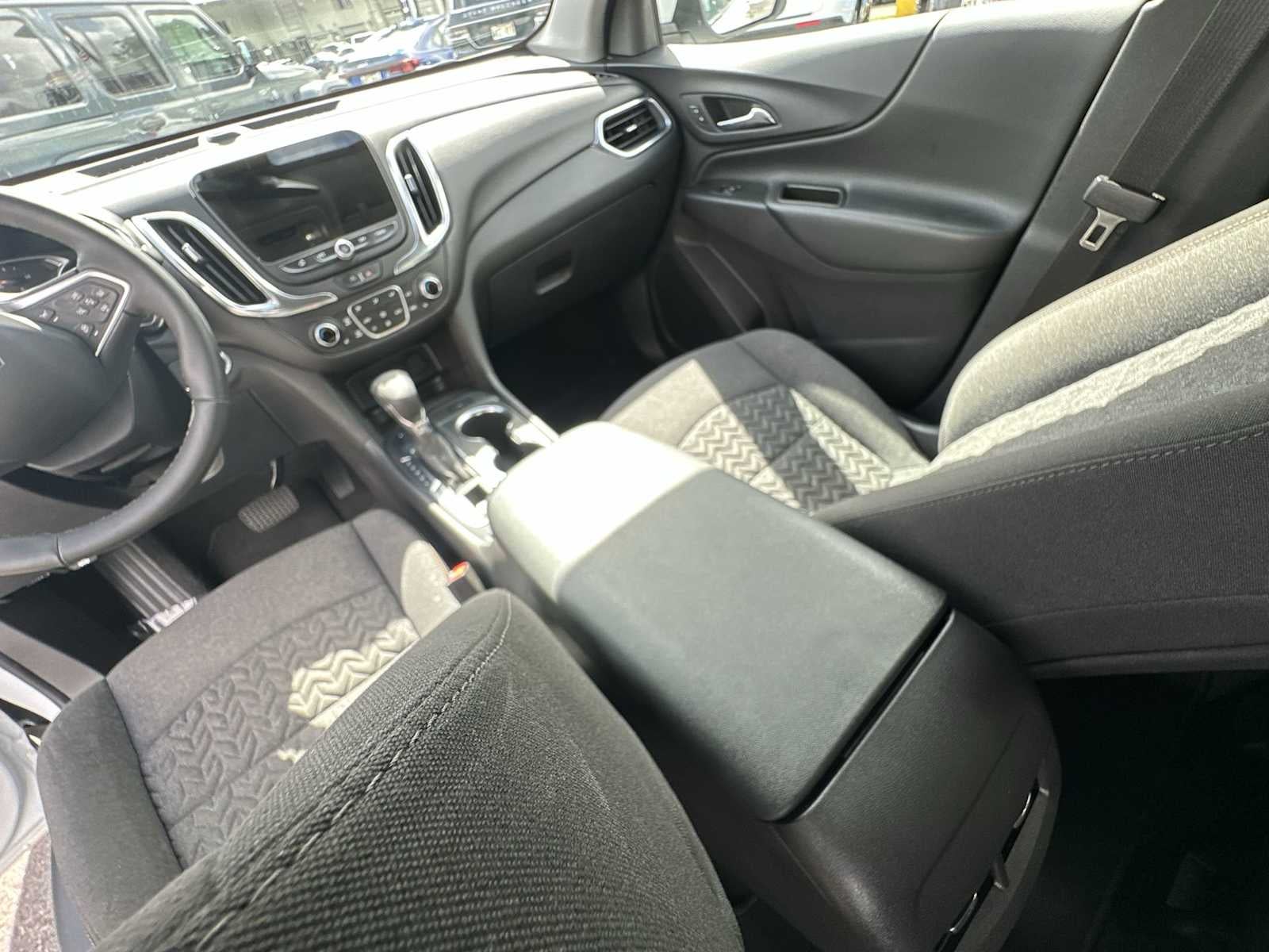 2024 Chevrolet Equinox AWD LT