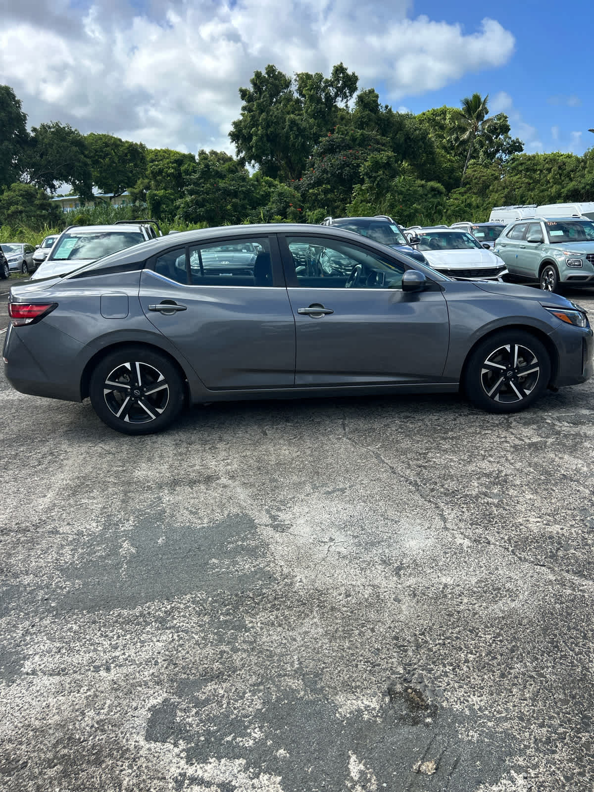 2024 Nissan Sentra SV Xtronic CVT