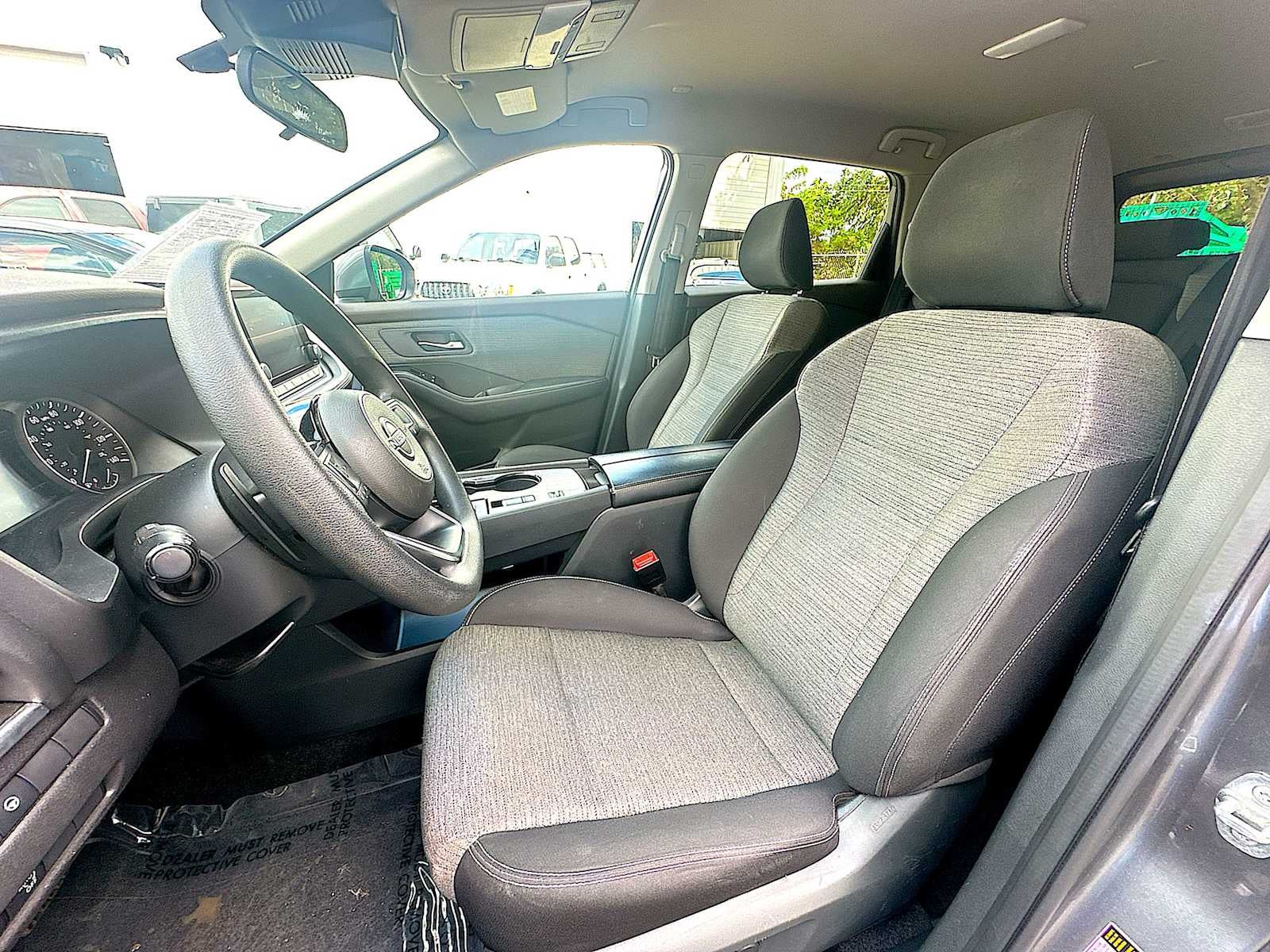 2023 Nissan Rogue SV FWD