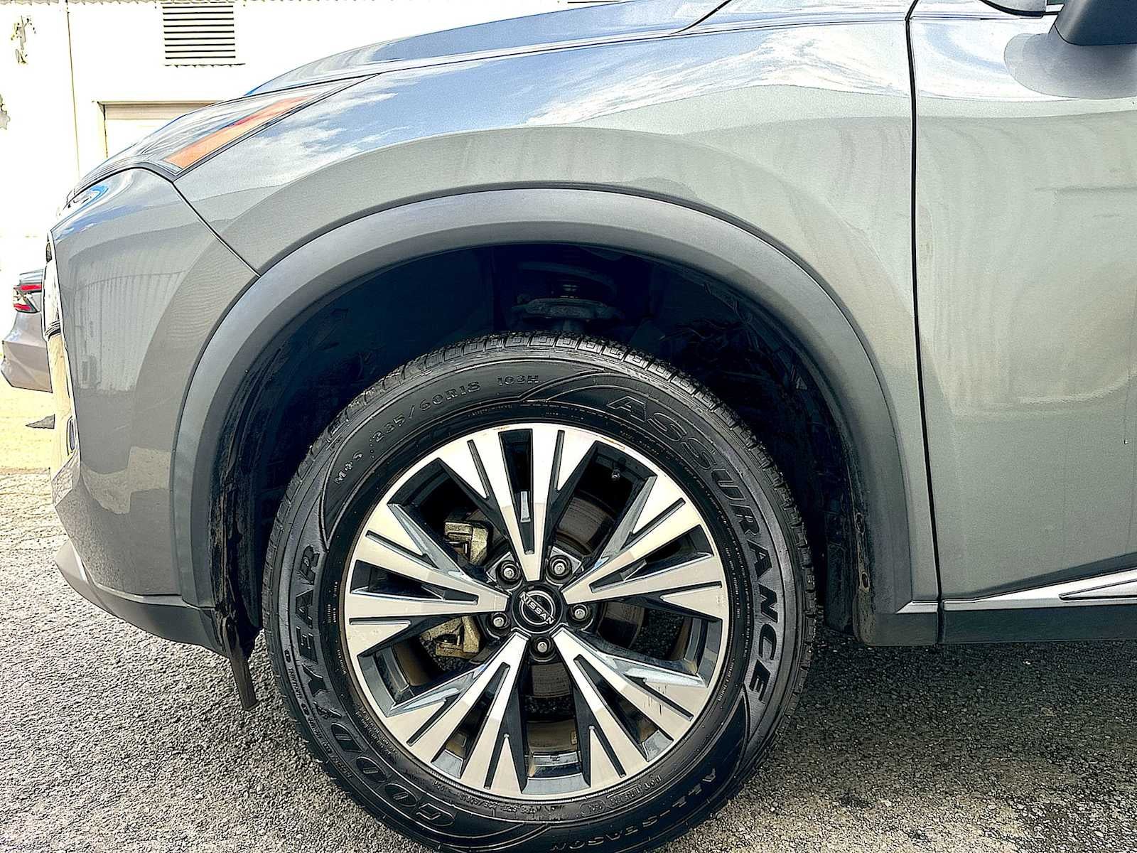 2023 Nissan Rogue SV FWD