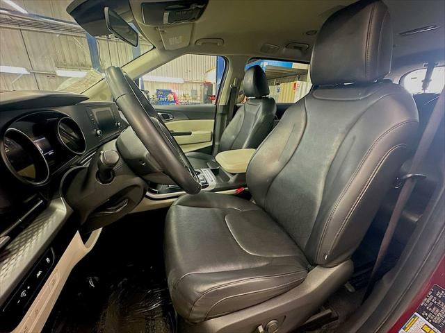 2022 Kia Carnival MPV LX Seat Package