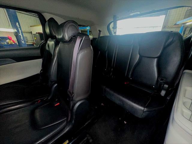 2022 Kia Carnival MPV LX Seat Package