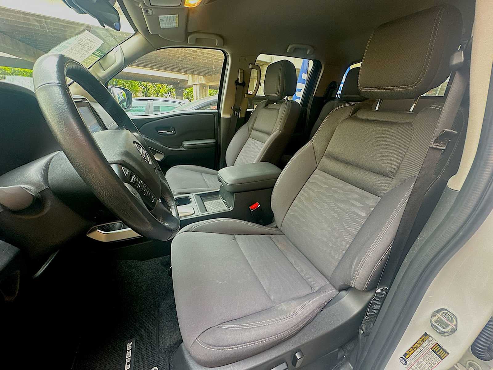 2023 Nissan Frontier SV
