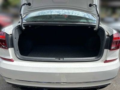 2017 Volkswagen Passat R-Line w/Comfort Pkg