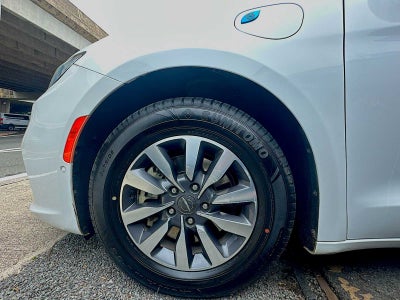 2021 Chrysler Pacifica Hybrid Touring L