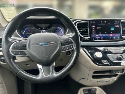 2021 Chrysler Pacifica Hybrid Touring L