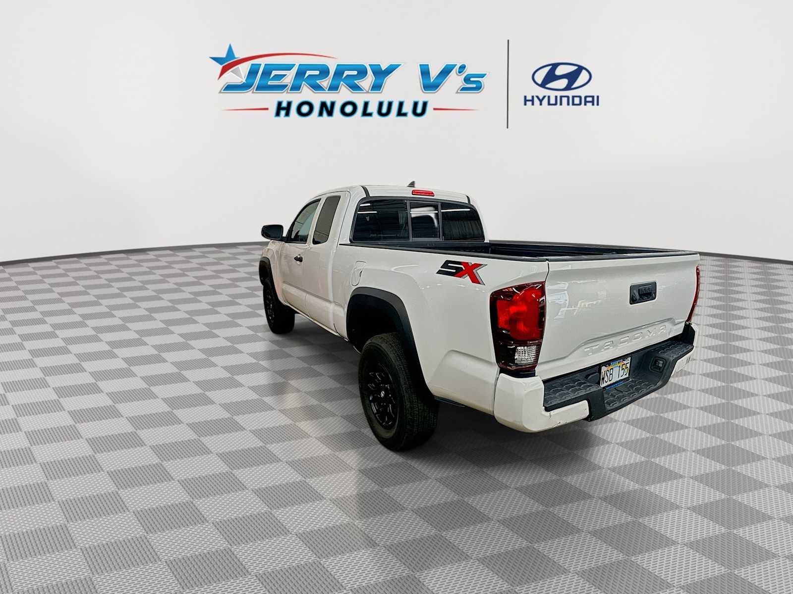2022 Toyota Tacoma SR