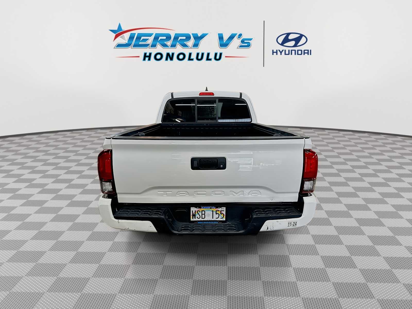 2022 Toyota Tacoma SR