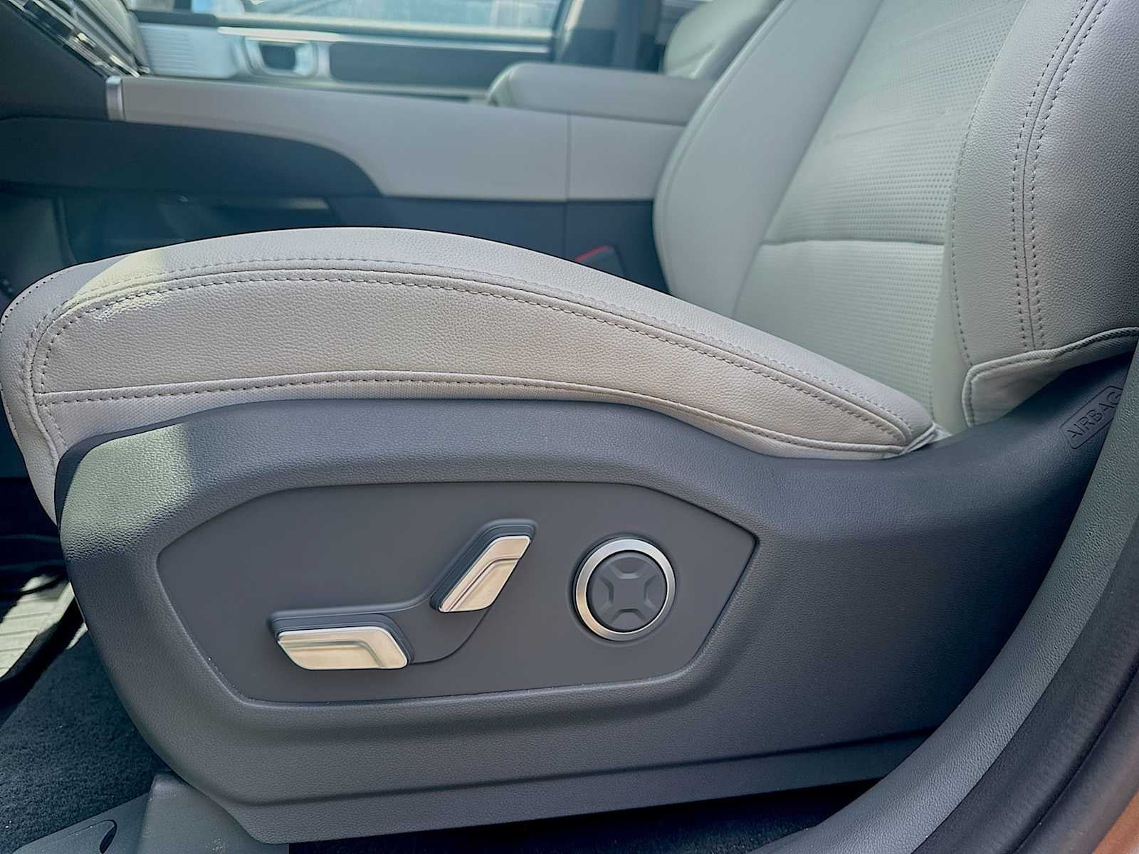 2026 Hyundai Santa Fe Hybrid Limited 6P