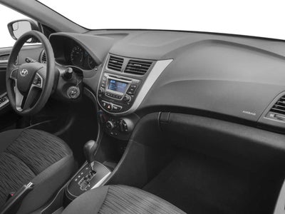 2016 Hyundai Accent 5-Door SE
