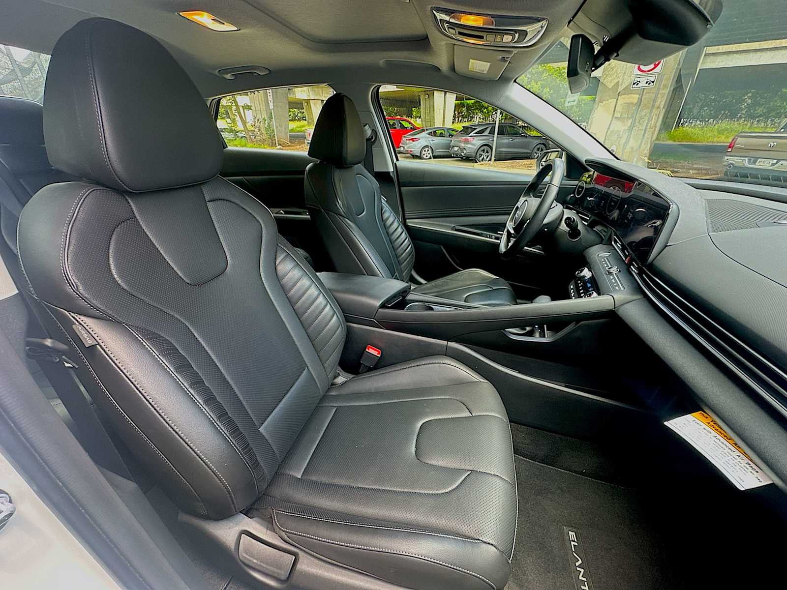 2025 Hyundai Elantra Hybrid Limited