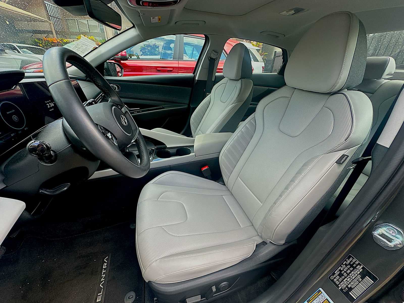 2025 Hyundai Elantra Hybrid Limited