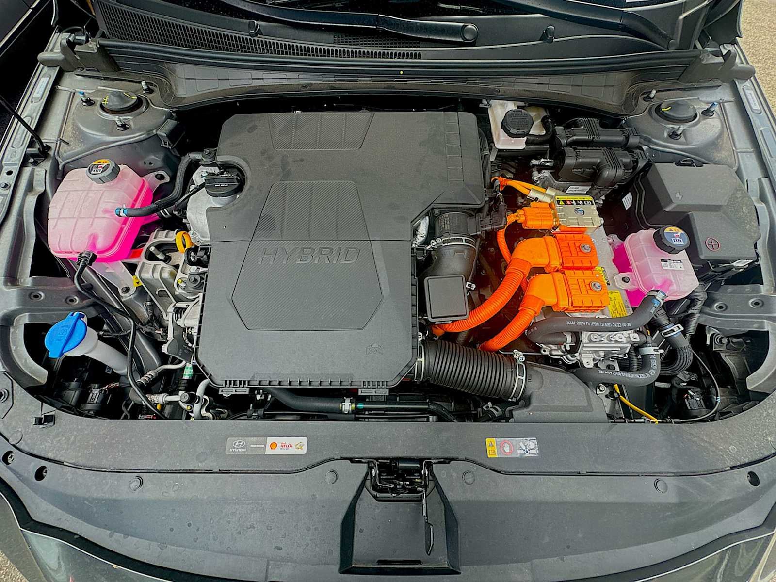 2025 Hyundai Elantra Hybrid Limited