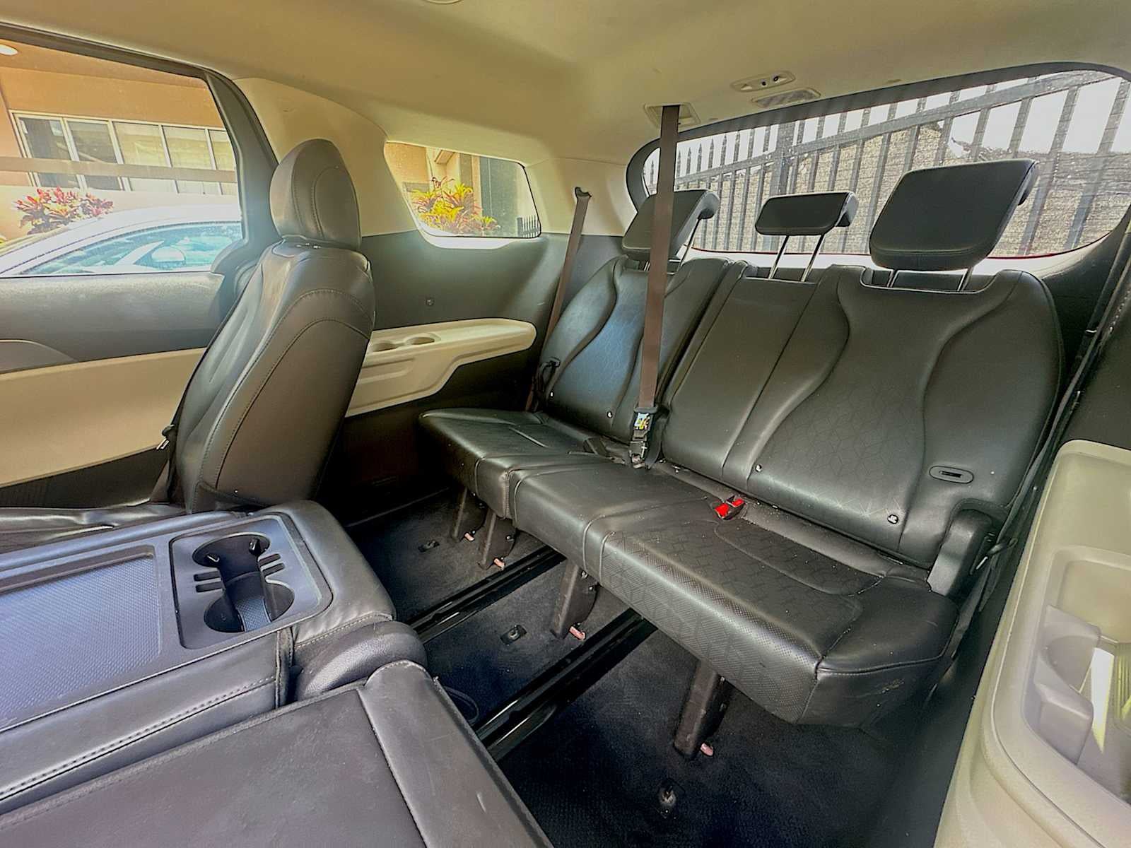 2022 Kia Carnival LXS