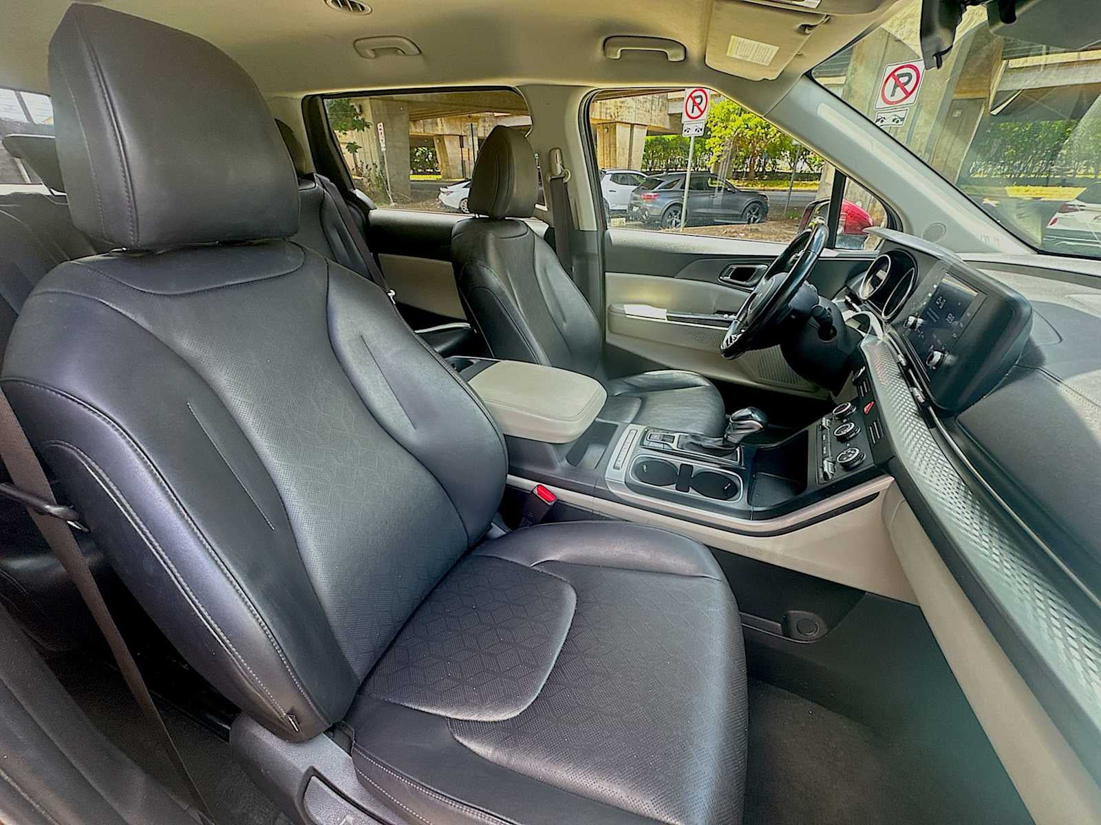 2022 Kia Carnival LXS
